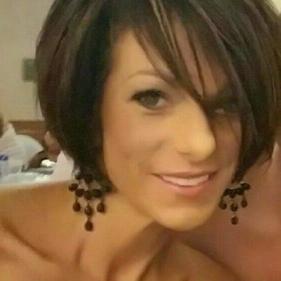 Meet your Posher, Tiffany - Picture 1 of 1